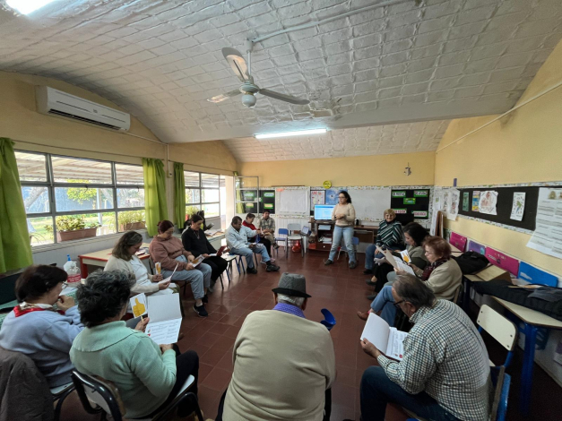 Charla en el cierre del Proyecto Soriano "Trayectorias de vida rural" Charla en el cierre del Proyecto Soriano "Trayectorias de vida rural"
