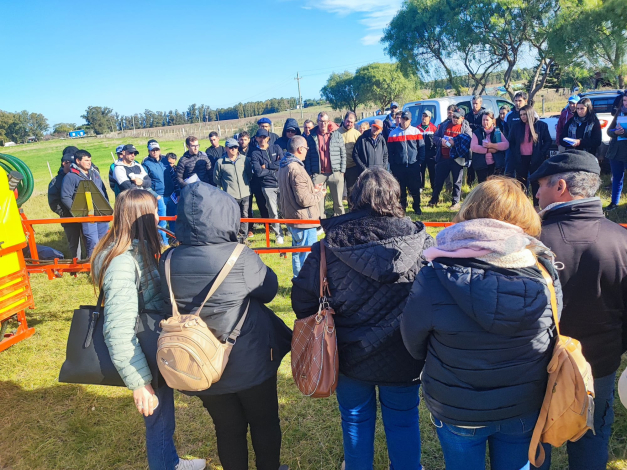 Capacitaciones | Uso y Manejo Seguro de Fitosanitarios Capacitaciones | Uso y Manejo Seguro de Fitosanitarios
