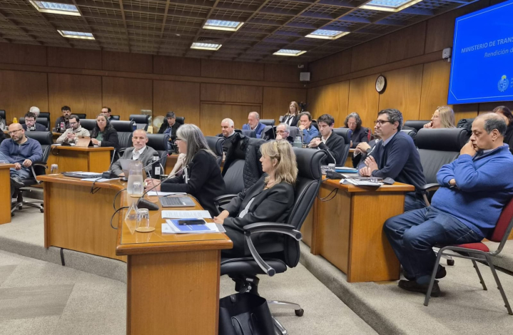 El MTOP presentó ante el Parlamento el balance de gestión y los principales proyectos de infraestruc El MTOP presentó ante el Parlamento el balance de gestión y los principales proyectos de infraestruc