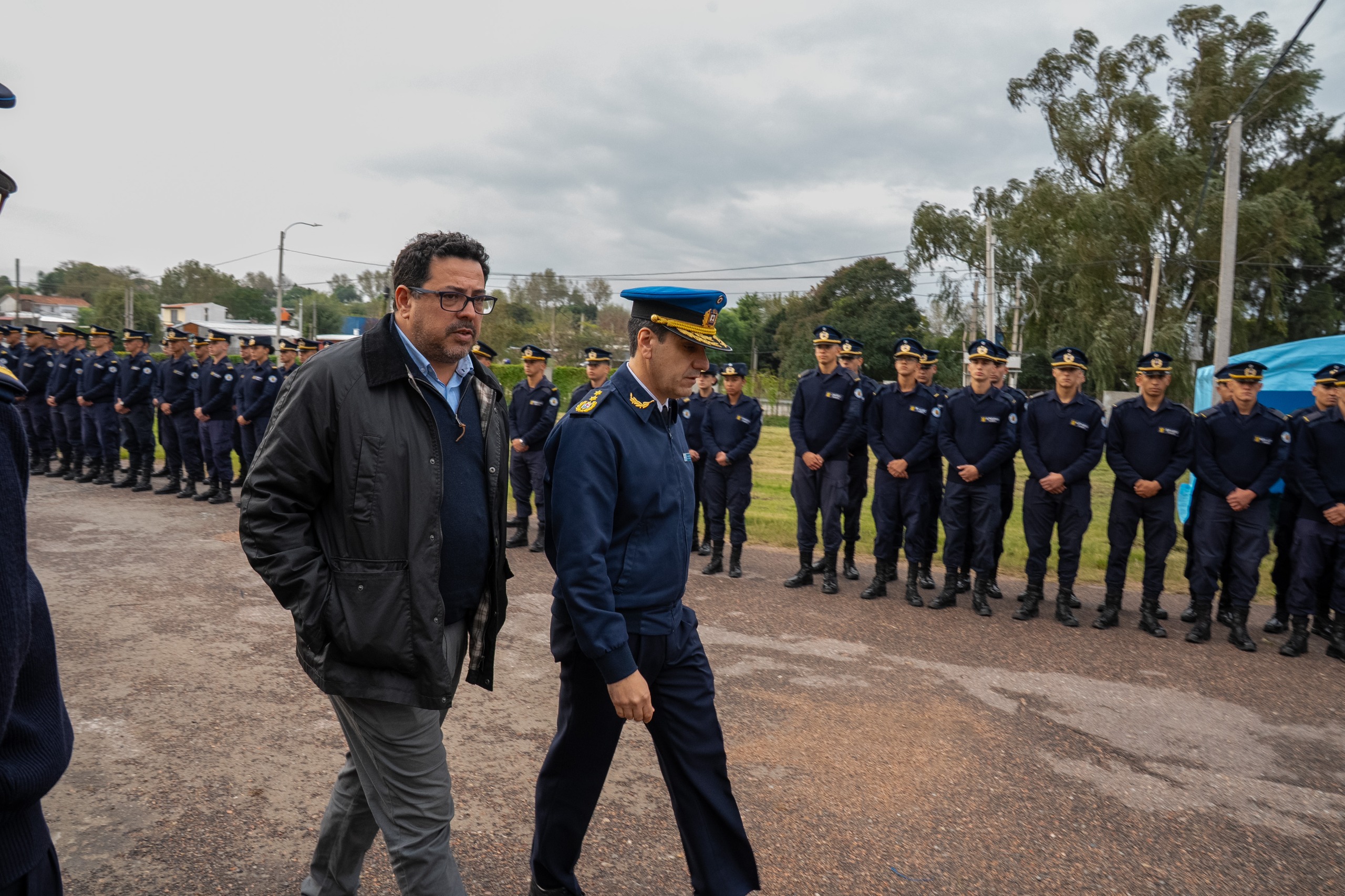 Sanchez con policía