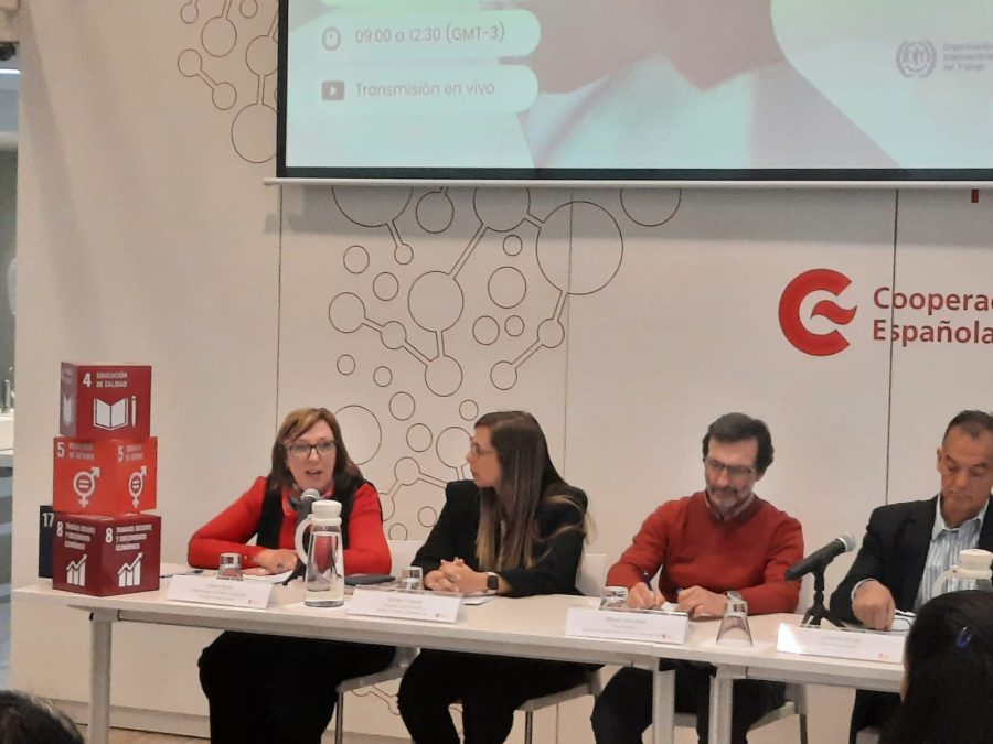 mesa de expositores